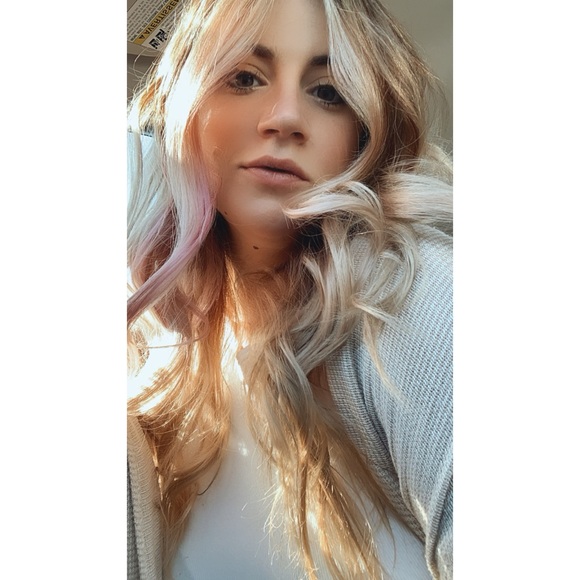 Meet your Posher, Lauren - Picture 1 of 1